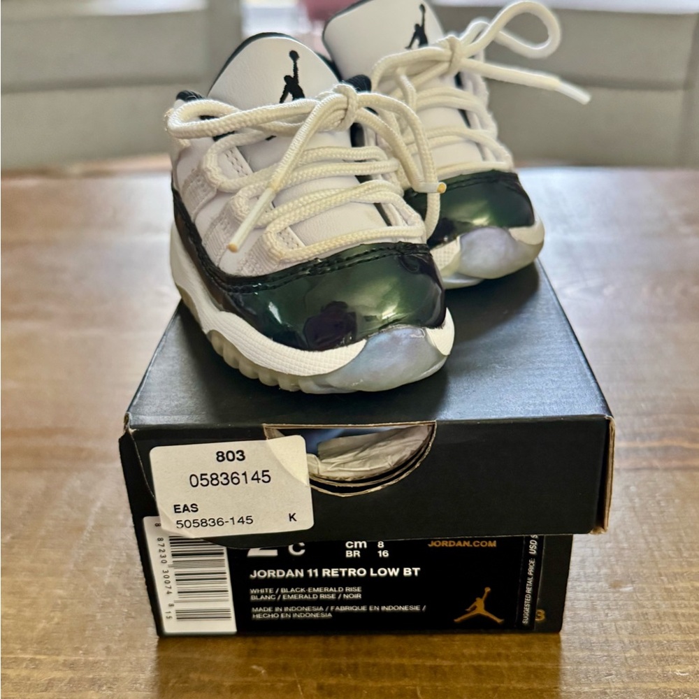 Jordan 11 Retro Low BT Shoes - White & Black Emerald Green Infant 2c